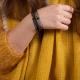 Bracelet lien gris clair motif triangle plaqué or