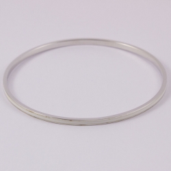 Bracelet bangle argent et émail blanc na na na naa by Claire Naa